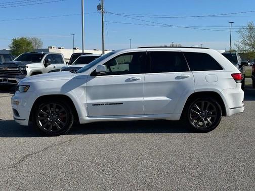 Bright White Clearcoat 2019 Jeep Grand Cherokee Altitude
