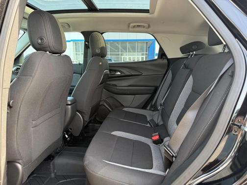 Mosaic Black Metallic 2026 Chevrolet Trailblazer LT
