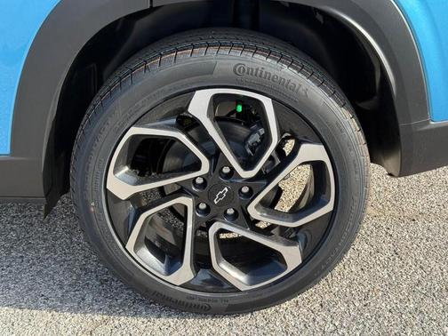 Blue Metallic 2026 Chevrolet Trax 2RS