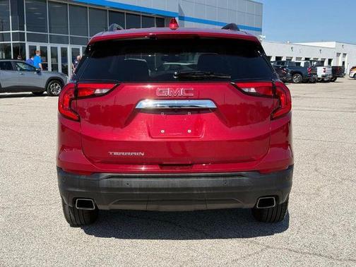 Red Quartz Tintcoat 2018 GMC Terrain SLE