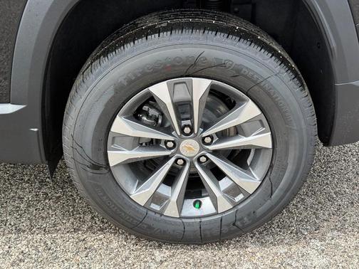 Mosaic Black Metallic 2026 Chevrolet Equinox LT