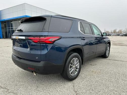 2022 Chevrolet Traverse LT Cloth