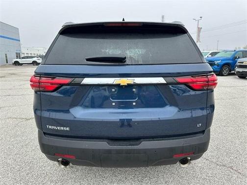 2022 Chevrolet Traverse LT Cloth
