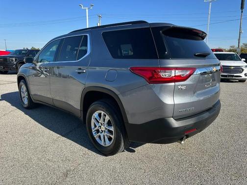 2021 Chevrolet Traverse LT Cloth