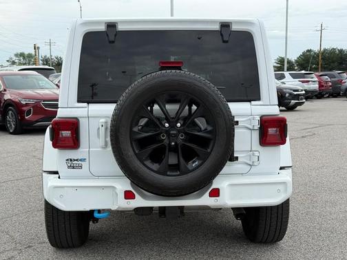 Bright White Clearcoat 2021 Jeep Wrangler Unlimited 4xe Sahara