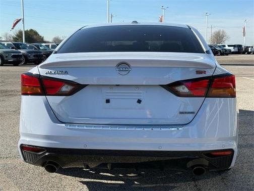 2023 Nissan Altima 2.0 SR