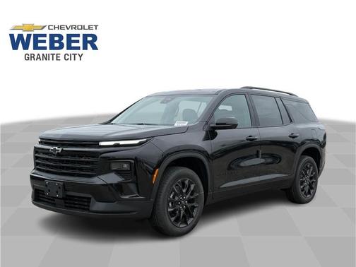 Mosaic Black Metallic 2026 Chevrolet Traverse LT