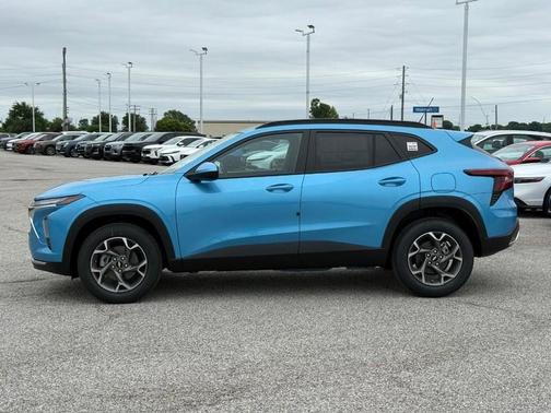 Blue Metallic 2026 Chevrolet Trax LT