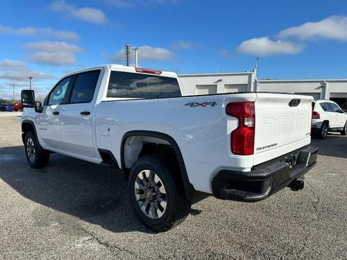 2025 Chevrolet Silverado 2500 Custom