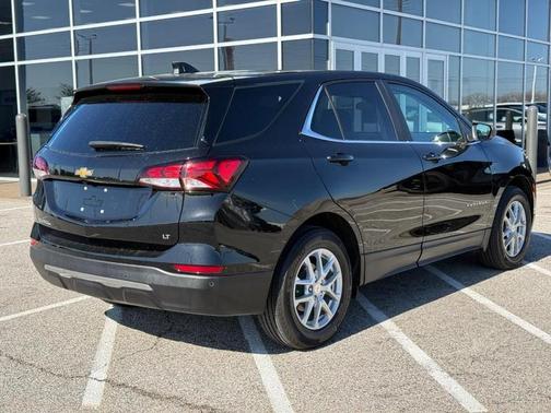 Mosaic Black Metallic 2024 Chevrolet Equinox LT
