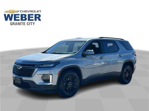 Sterling Gray Metallic 2023 Chevrolet Traverse LT Cloth