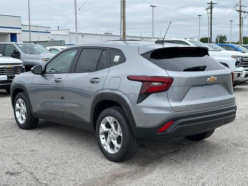 Sterling Gray Metallic 2026 Chevrolet Trax LS