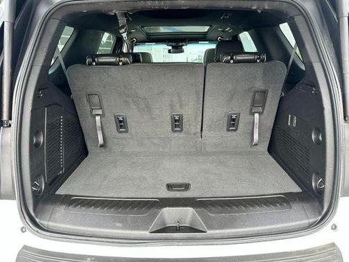 Summit White 2023 GMC Yukon SLT