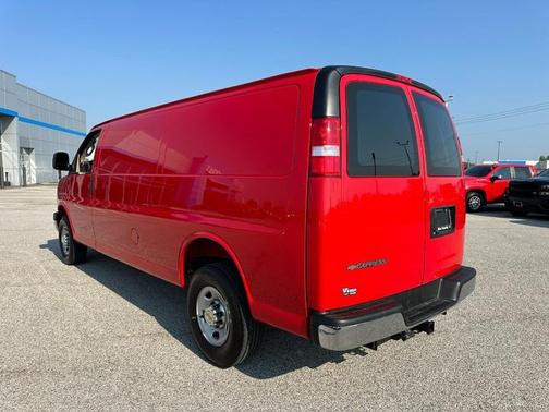 2025 Chevrolet Express 2500 Work Van