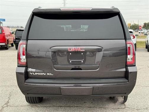 2017 GMC Yukon XL SLT