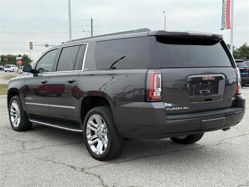 2017 GMC Yukon XL SLT