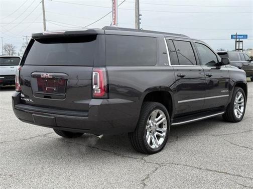 2017 GMC Yukon XL SLT