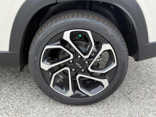 White Sand 2026 Chevrolet Trax 2RS