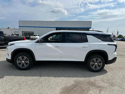 2025 Chevrolet Traverse LT