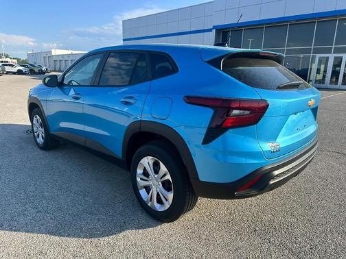 Blue Metallic 2026 Chevrolet Trax LS