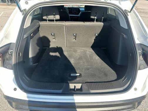 Summit White 2025 Chevrolet Trax LS