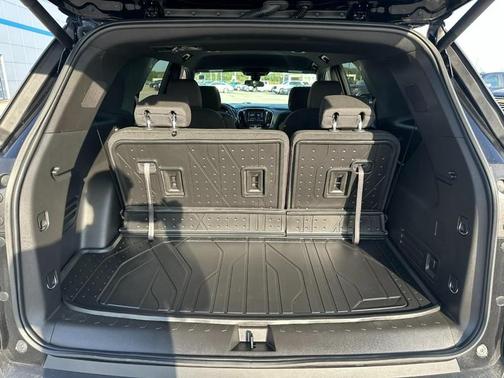 2024 Chevrolet Traverse Limited LT Cloth