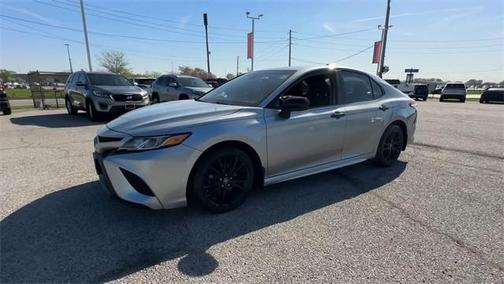 2020 Toyota Camry SE
