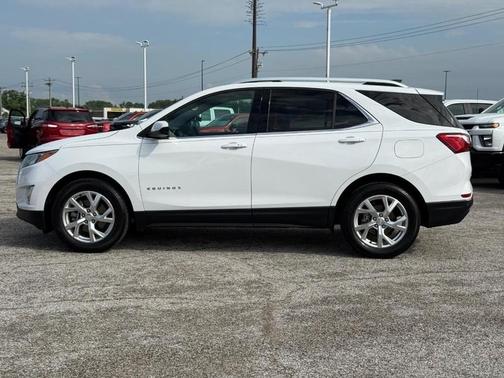 Summit White 2020 Chevrolet Equinox 2LT