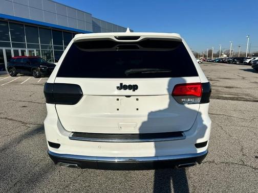 2016 Jeep Grand Cherokee Summit