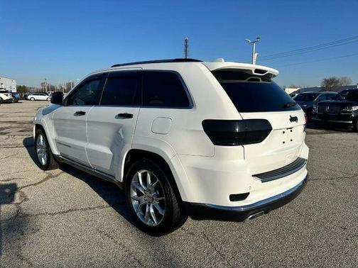 2016 Jeep Grand Cherokee Summit