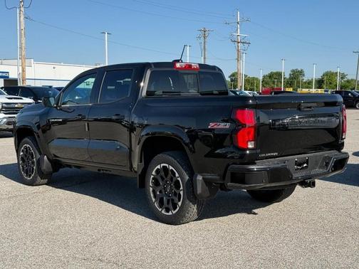 Black 2026 Chevrolet Colorado Z71