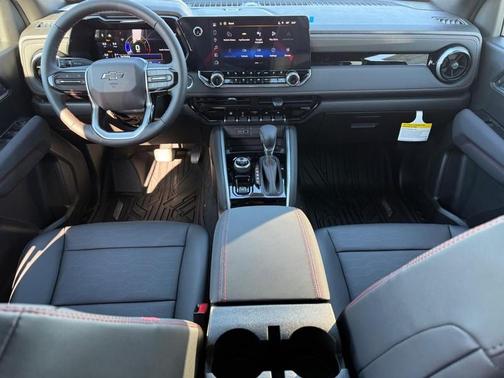 Black 2026 Chevrolet Colorado Z71
