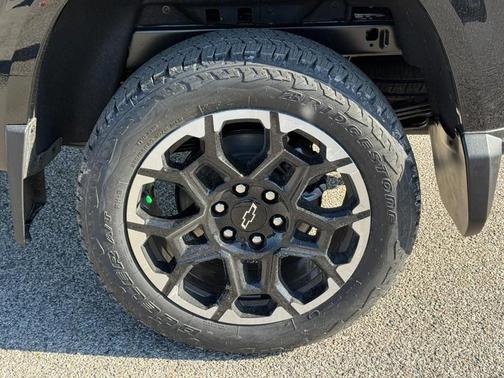 Black 2026 Chevrolet Colorado Z71