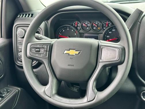 Sterling Gray Metallic 2026 Chevrolet Silverado 2500 Custom