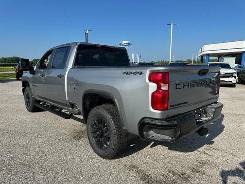 2025 Chevrolet Silverado 2500 Custom