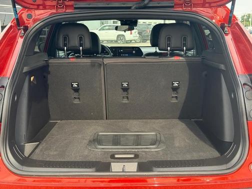 Cayenne Orange Metallic 2024 Chevrolet Trax 2RS