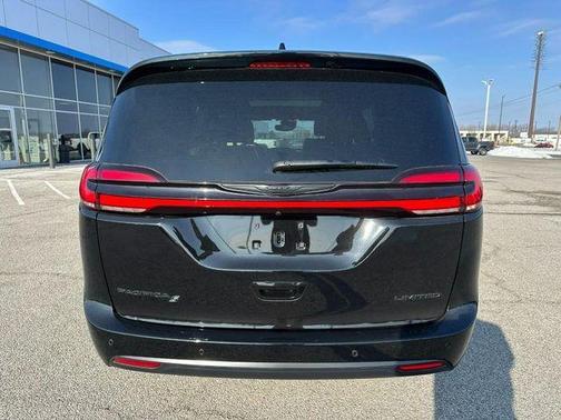 2025 Chrysler Pacifica Limited