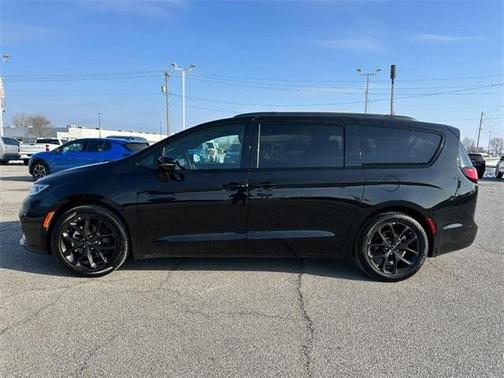 2025 Chrysler Pacifica Limited