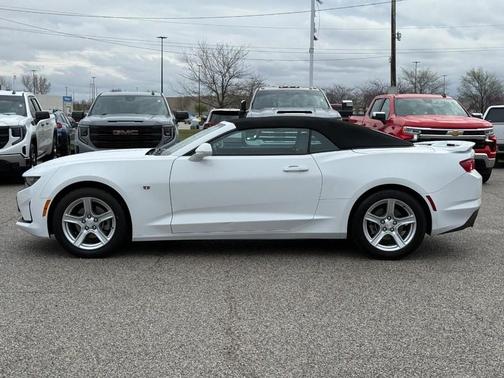 Summit White 2023 Chevrolet Camaro 1LT