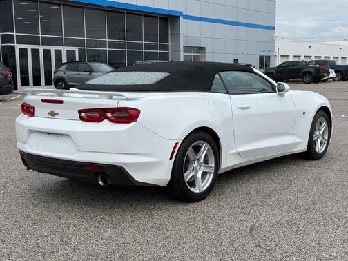 Summit White 2023 Chevrolet Camaro 1LT
