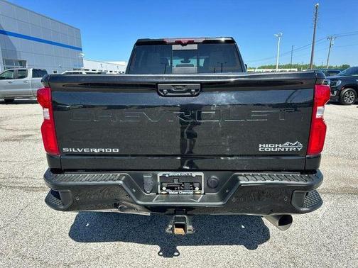 Mosaic Black Metallic 2022 Chevrolet Silverado 2500 High Country