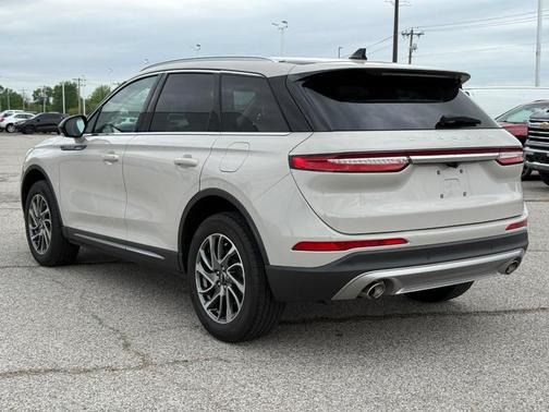 Pearl Metallic 2022 Lincoln Corsair Standard