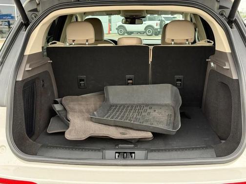 Pearl Metallic 2022 Lincoln Corsair Standard