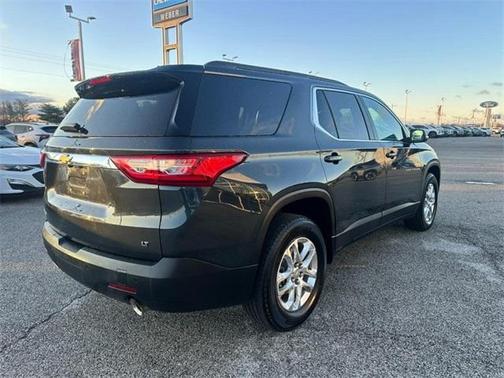 2021 Chevrolet Traverse LT Cloth