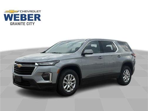 Sterling Gray Metallic 2023 Chevrolet Traverse LS