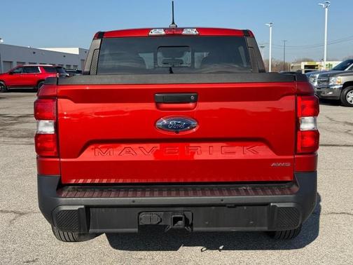 Chili Pepper Red 2024 Ford Maverick Lariat