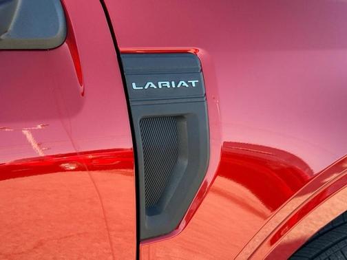 Chili Pepper Red 2024 Ford Maverick Lariat