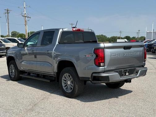 Sterling Gray Metallic 2026 Chevrolet Colorado LT