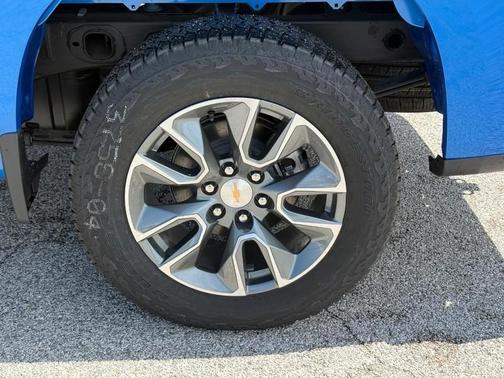 Rip Tide Blue 2026 Chevrolet Silverado 1500 LT