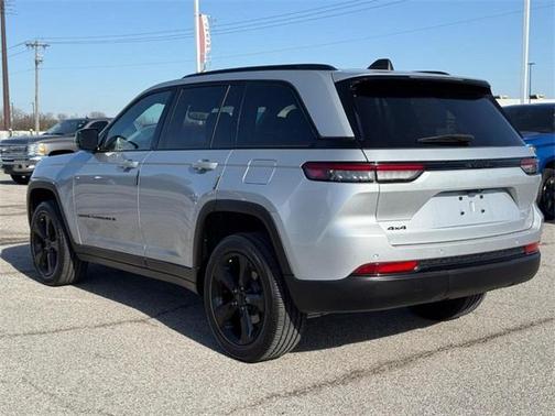 2024 Jeep Grand Cherokee Laredo